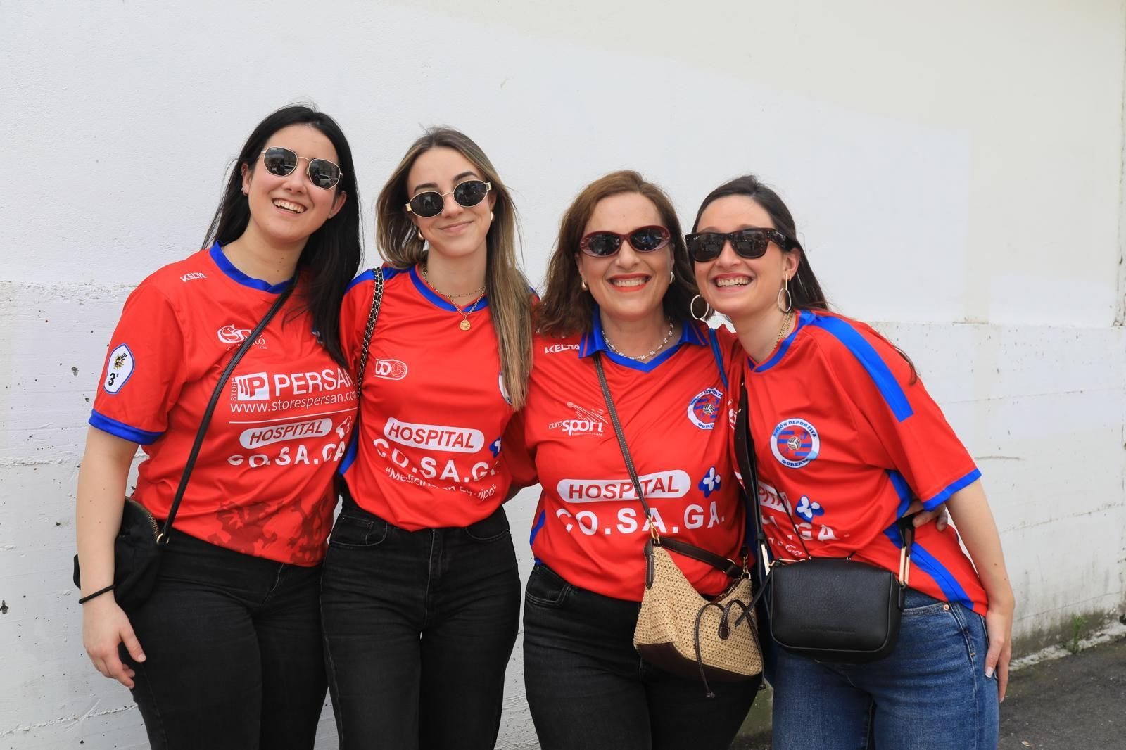 Galería | La UD Ourense quiere llegar a Primera Federación y la afición se vuelca con el equipo en O Couto