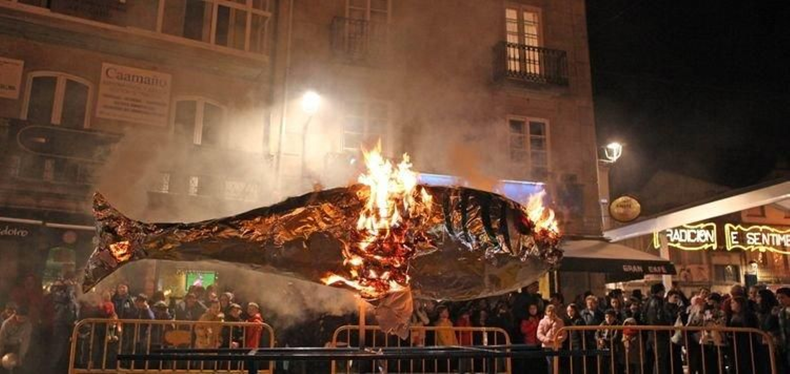 18.02.15.XINZO.PLAZA.MAIOR.ENTERRO.SARDIÑA.