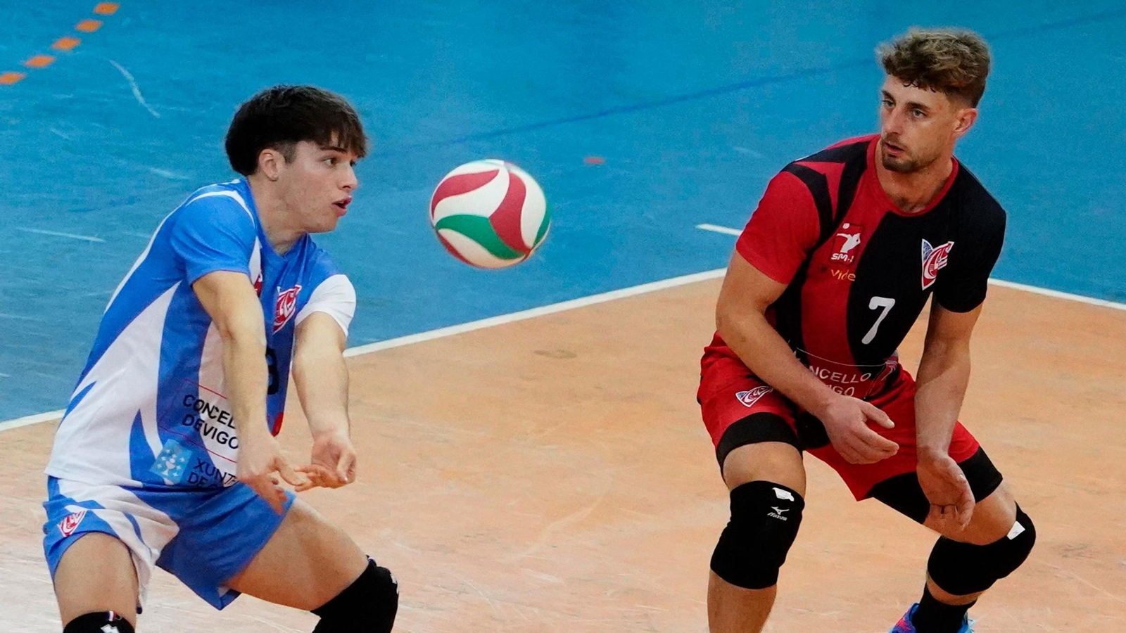 El rendimiento en la recepción también fue clave para el conjunto vigués ayer.