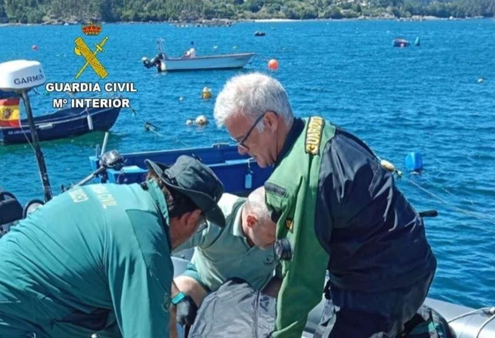 La Guardia Civil recuperó el cuerpo sin vida del marinero.