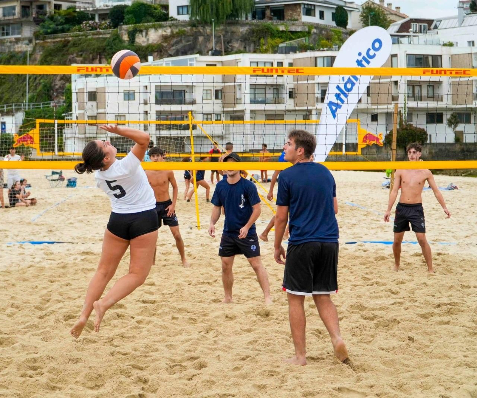 Galería | Dos días de vóley playa en Samil con Atlántico