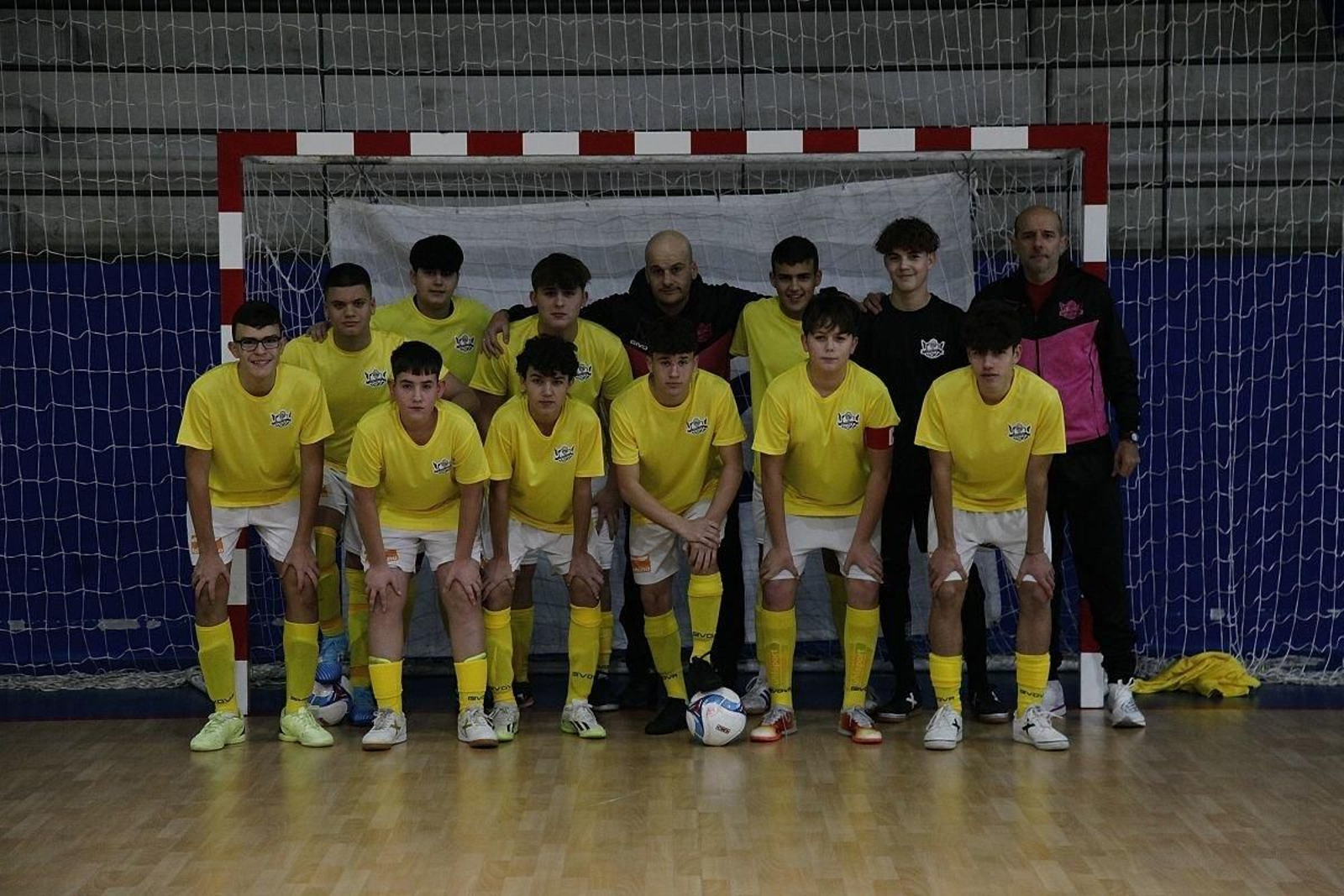 El Academia Futsal, organizador de la competición, conquistó el título del torneo jugado en Barbadás.