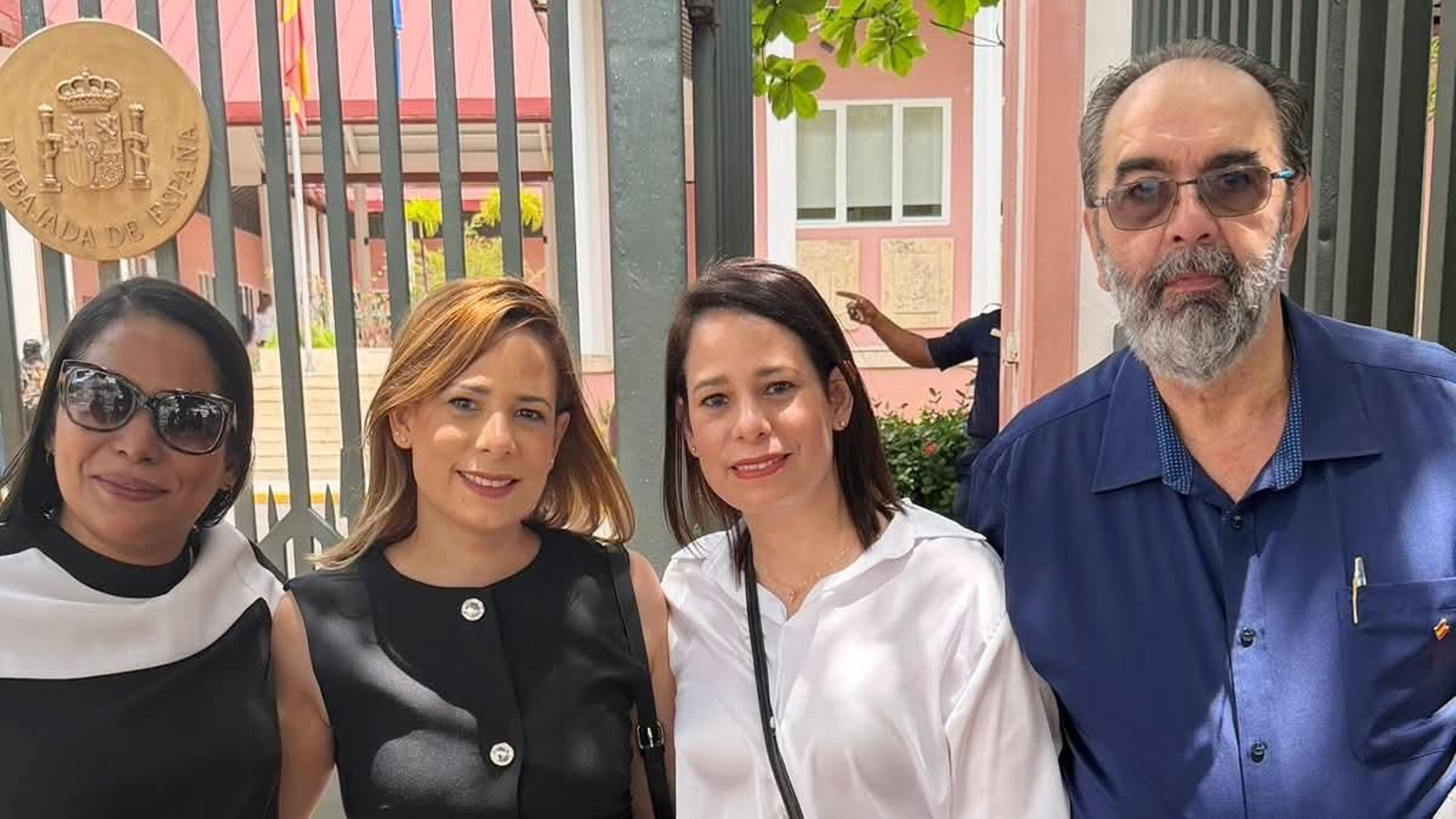 En la imagen miembros de la candidatura "Españoles por el Mundo"