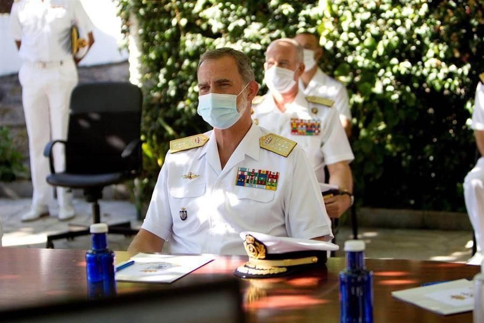 Tui recibe con aplausos al Rey en su visita a Comandancia Naval del Miño 5