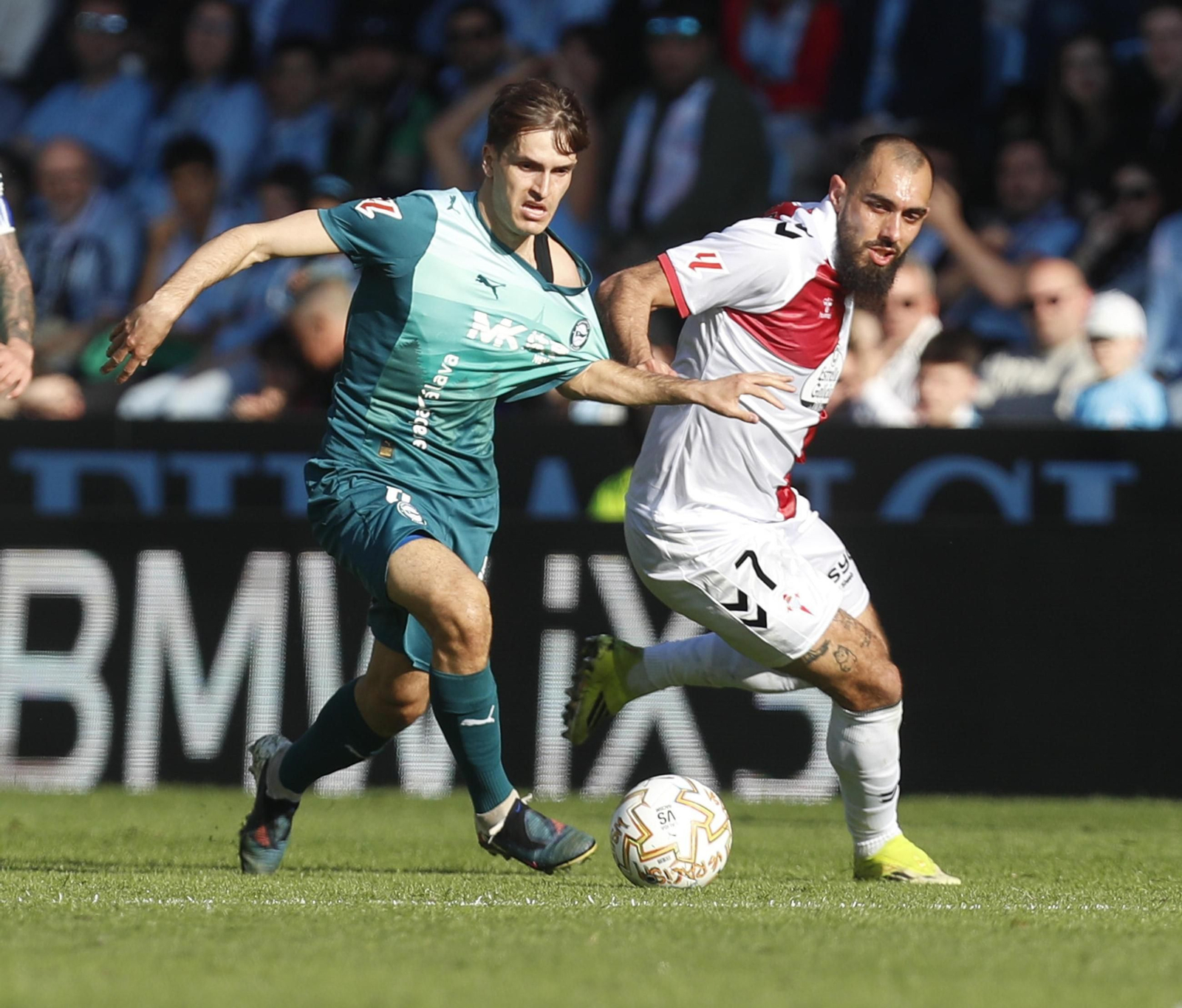 Galería | El Celta y el Alavés se miden en Balaídos