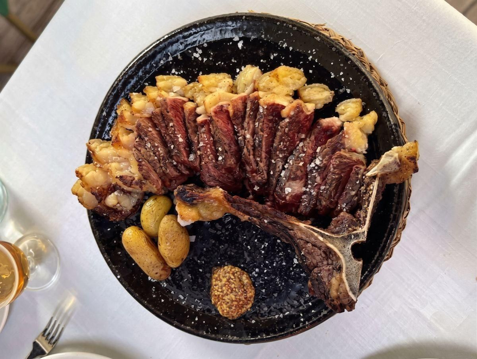 Deliciosa textura: O Muíño das Lousas prepara algunas de las mejores carnes de Galicia.