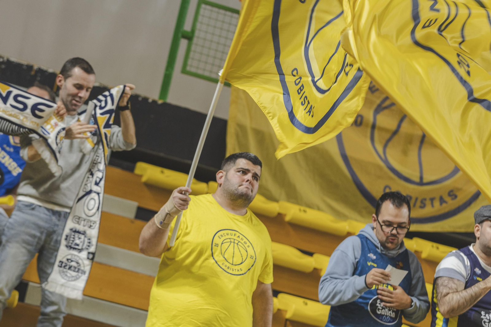 Galería | El COB asusta los fantasmas en Samaín y logra la victoria ante el Fibwi