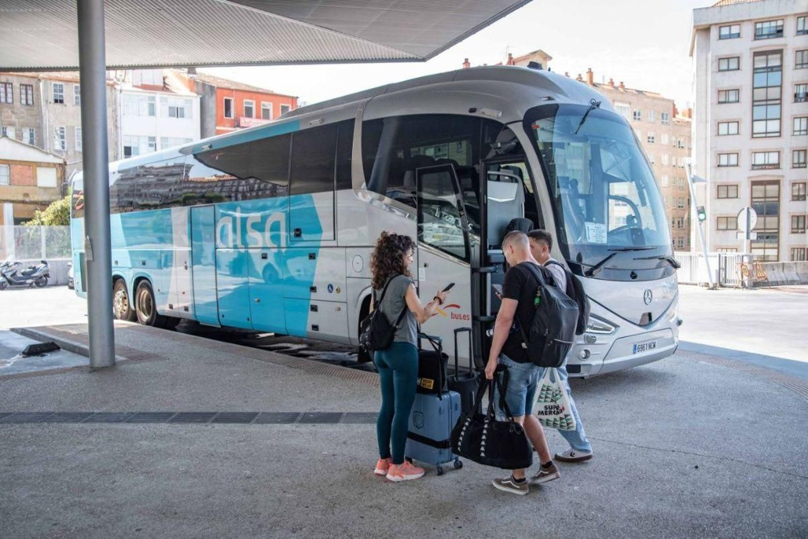Autobús que realiza la ruta Vigo-Oviedo, una de las que sale reforzada en el posible mapa concesional por carretera de Transportes