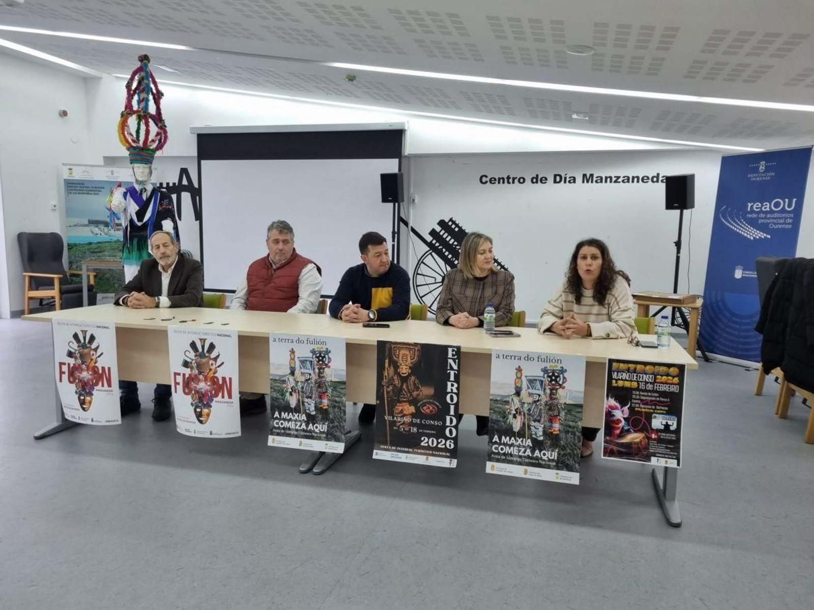 Presentación del Entroido del Macizo Central en el centro de día de Manzaneda.