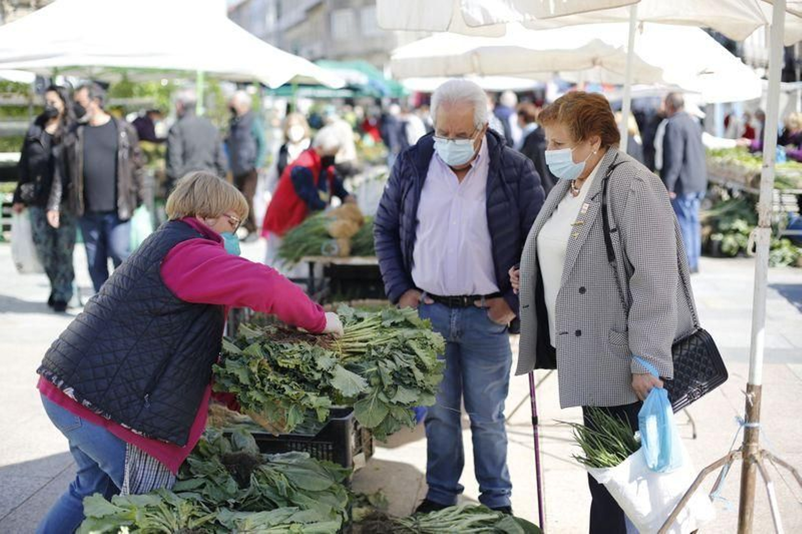 Celanova. 15/04/2021. Feira en Celanova.
Foto: Xesús Fariñas