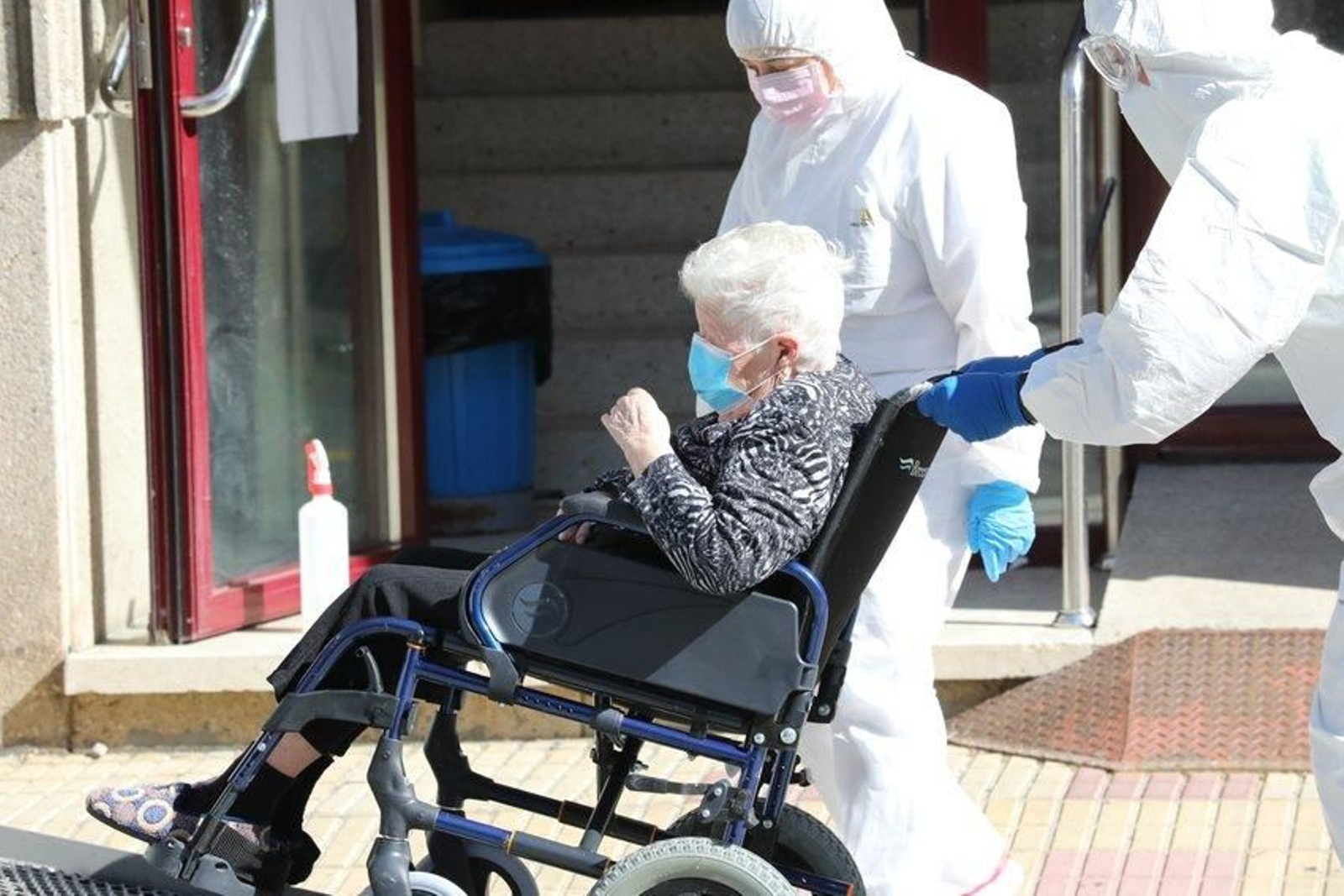 Traslado de internos residencia San Carlos. Foto: José Paz