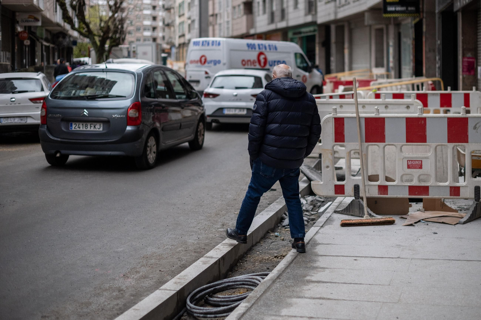 Galería | Así se encuentra la Avenida de Portugal tras la paralización de las obras por impagos del Concello de Ourense