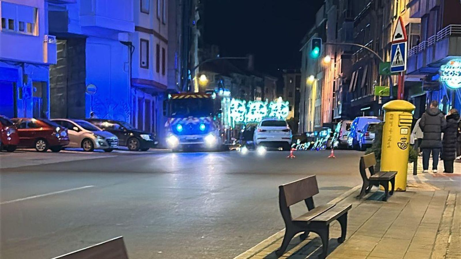 Los efectivos acordonan la zona