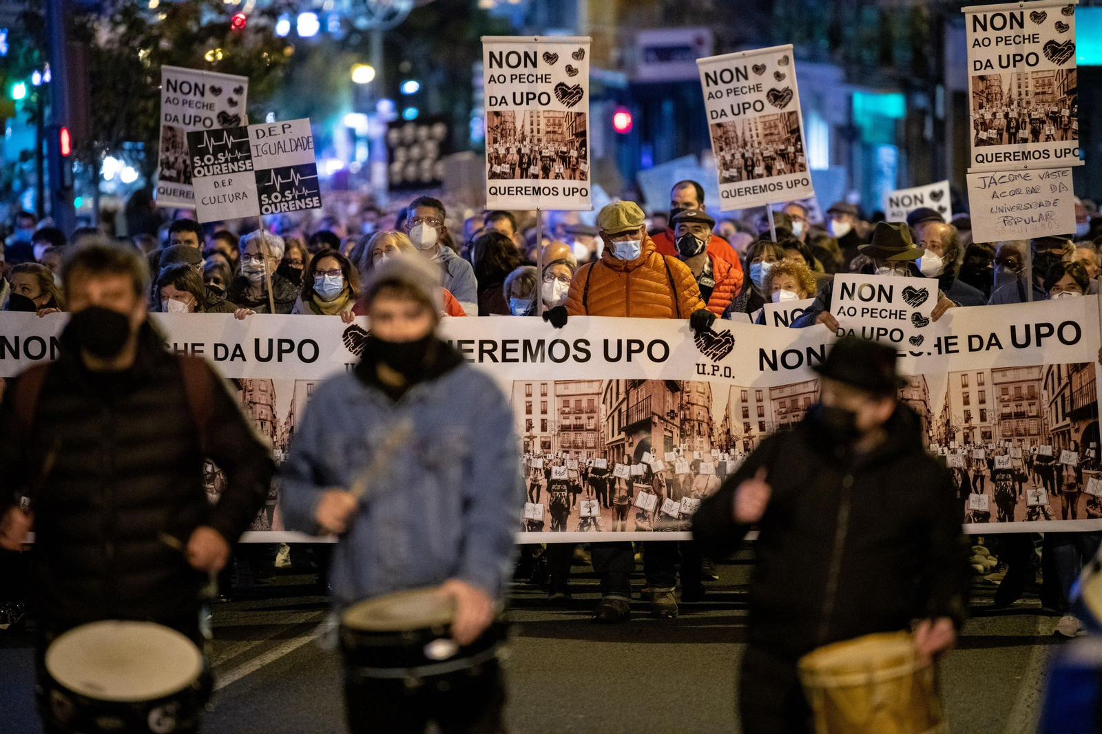 La manifestación de SOS Ourense colapsa la ciudad // FOTO: ÓSCAR PINAL