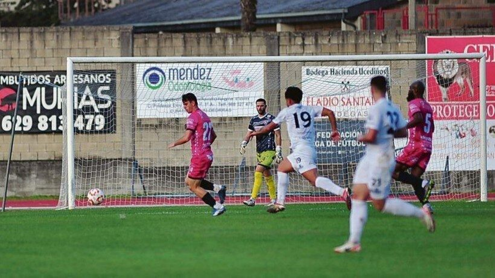 Alberto Conde, portero del Barco.