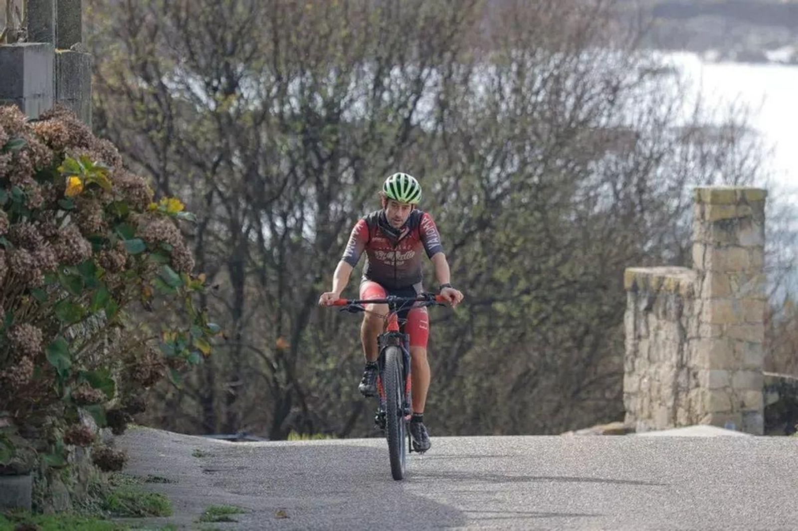 Los participantes deberán asumir un importante desnivel positivo.
