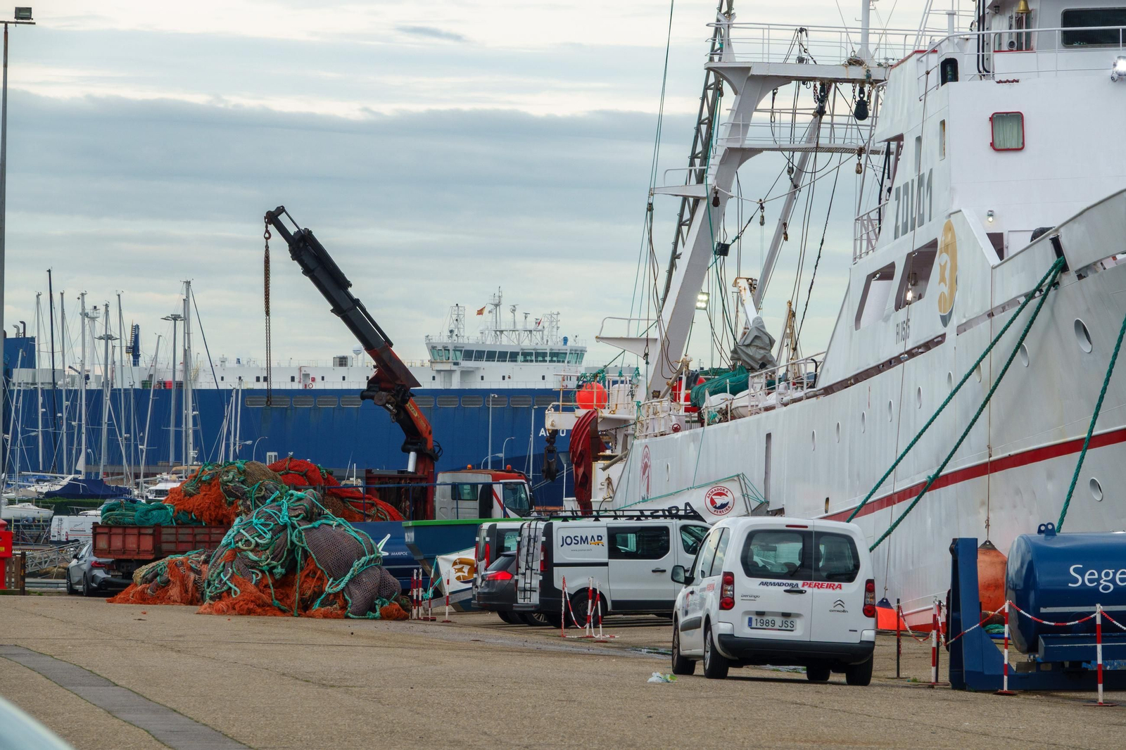 Preparativos en Beiramar para la salida de la flota, escalonada, hacia el Atlántico sur.