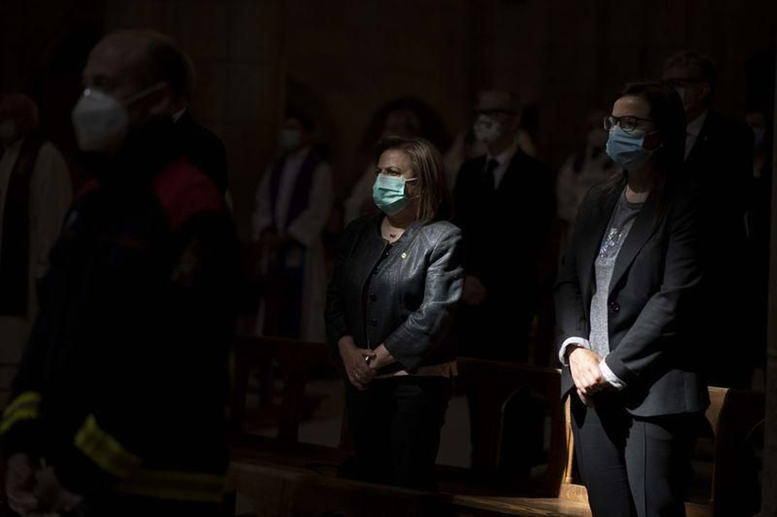 La Catedral de Ourense acoge el funeral en memoria de las víctimas mortales del covid // FOTO: Xesús Fariñas