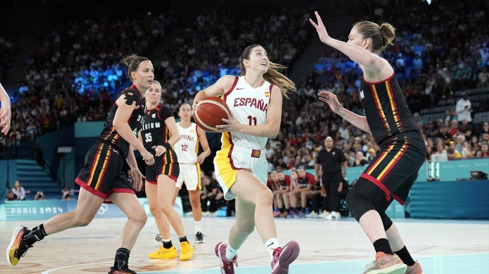 La selección española de baloncesto femenino contra Bélgica en cuartos de final de los Juegos Olímpicos de París (EP).