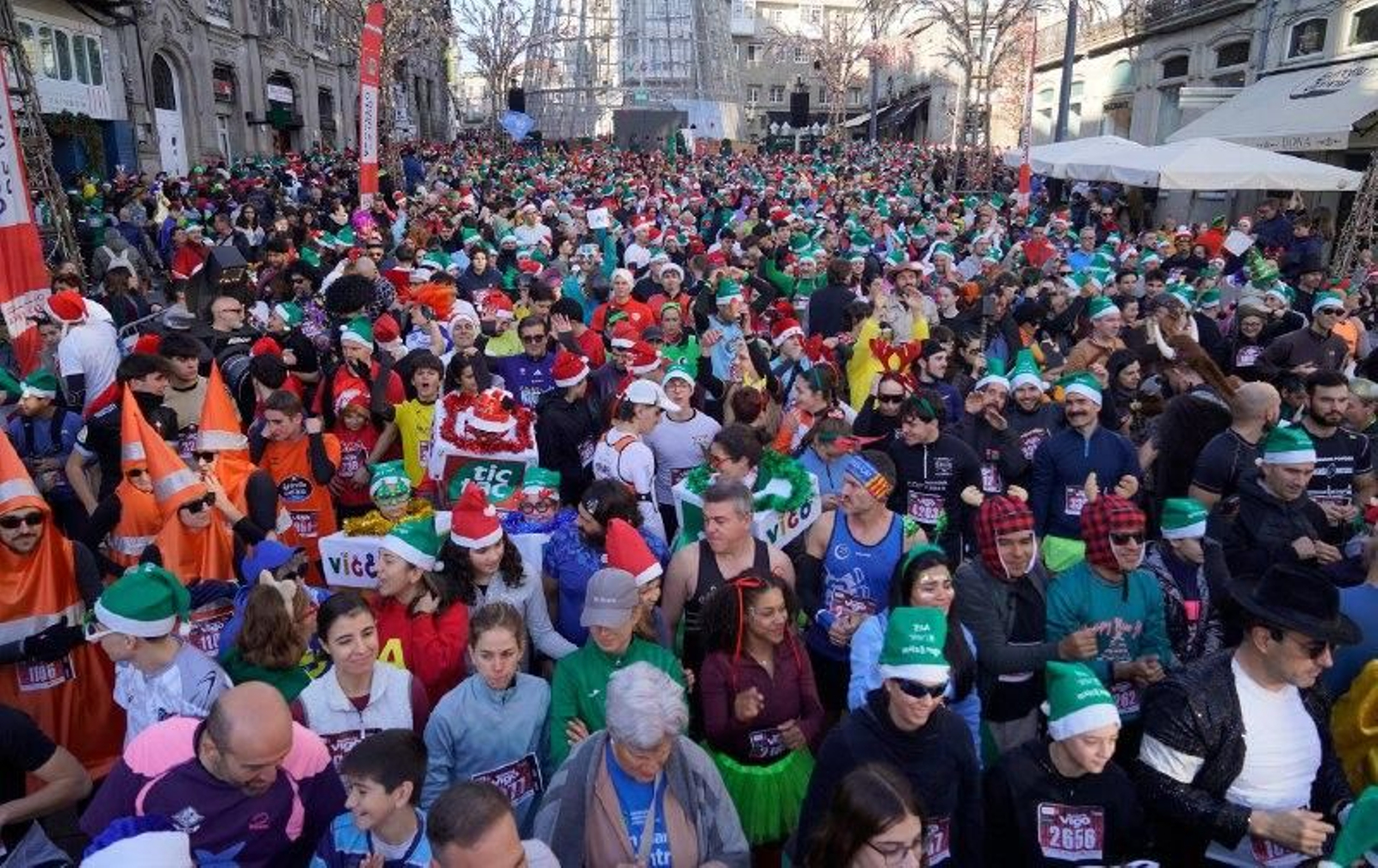Galería | Disfraces y atletismo en la San Silvestre de Vigo 2025