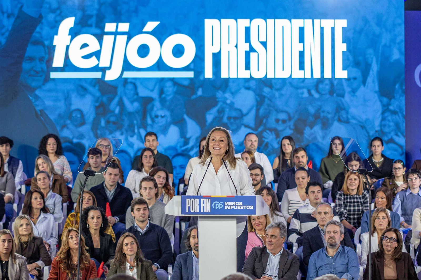 Galería | Feijóo hace parada en Vigo con la precampaña electoral del 29-N