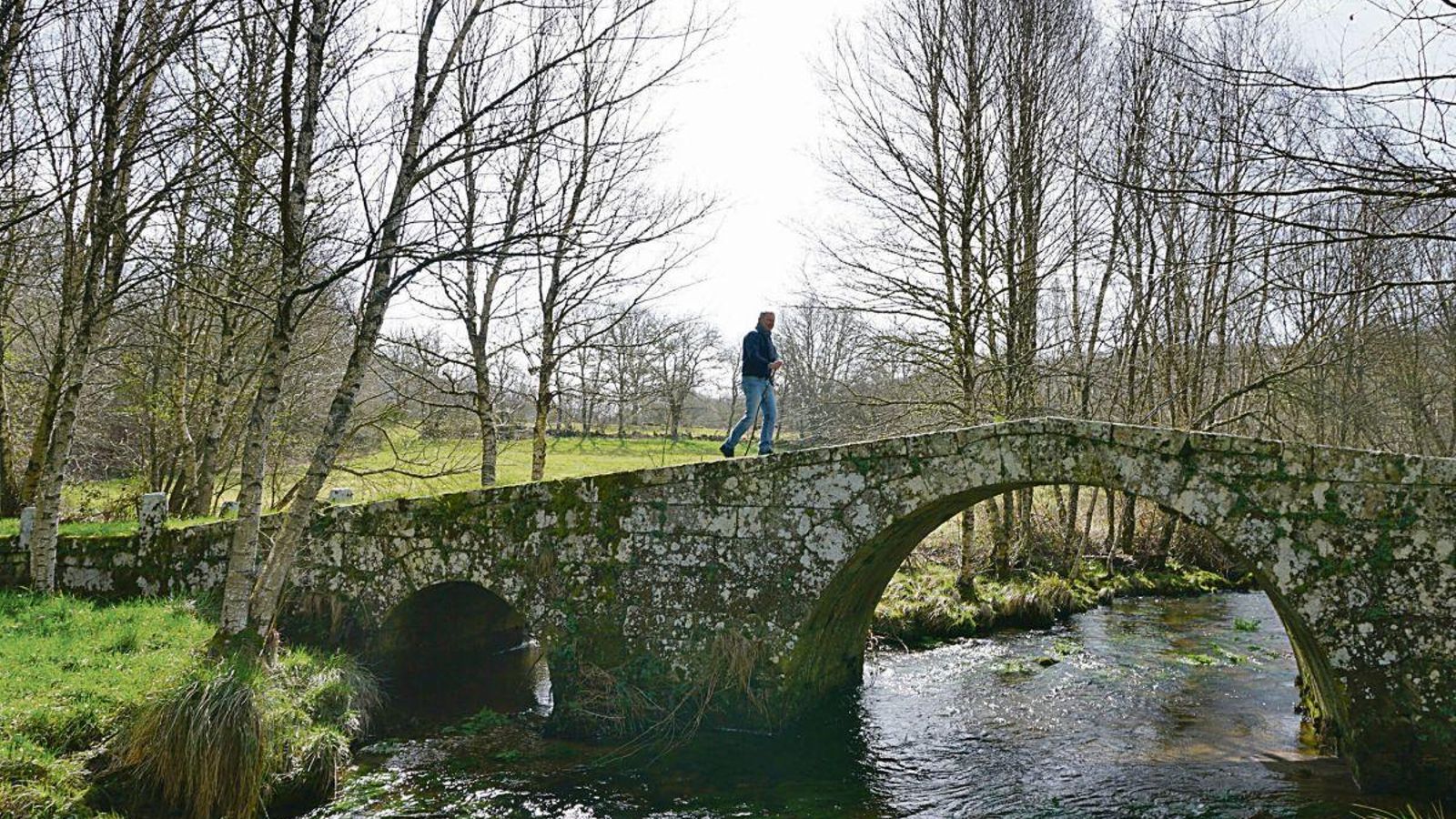 El puente de Vilariño Frío, de origen romano pero de reconstrucción medieval.