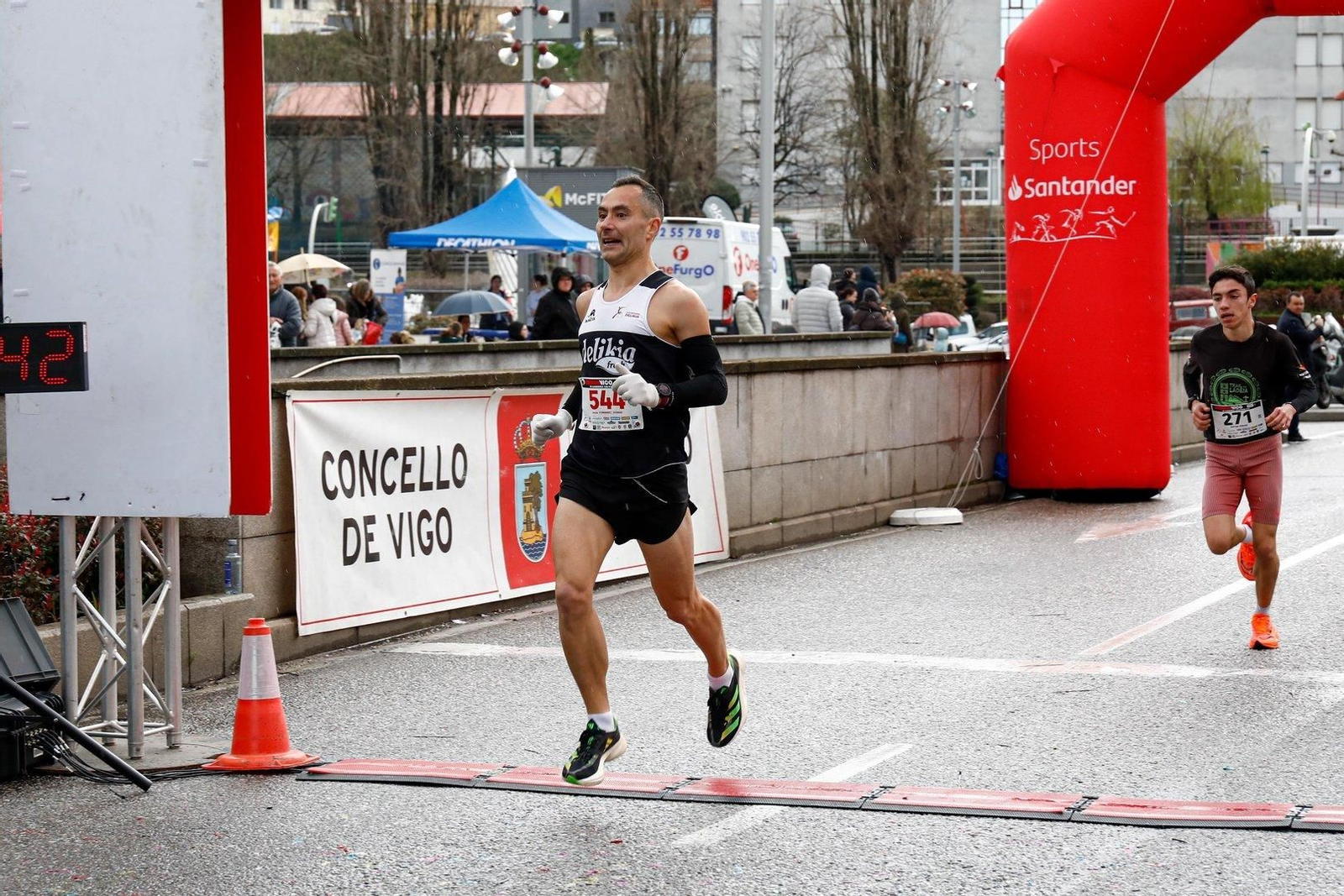 Llegada de los primeros a la meta.
