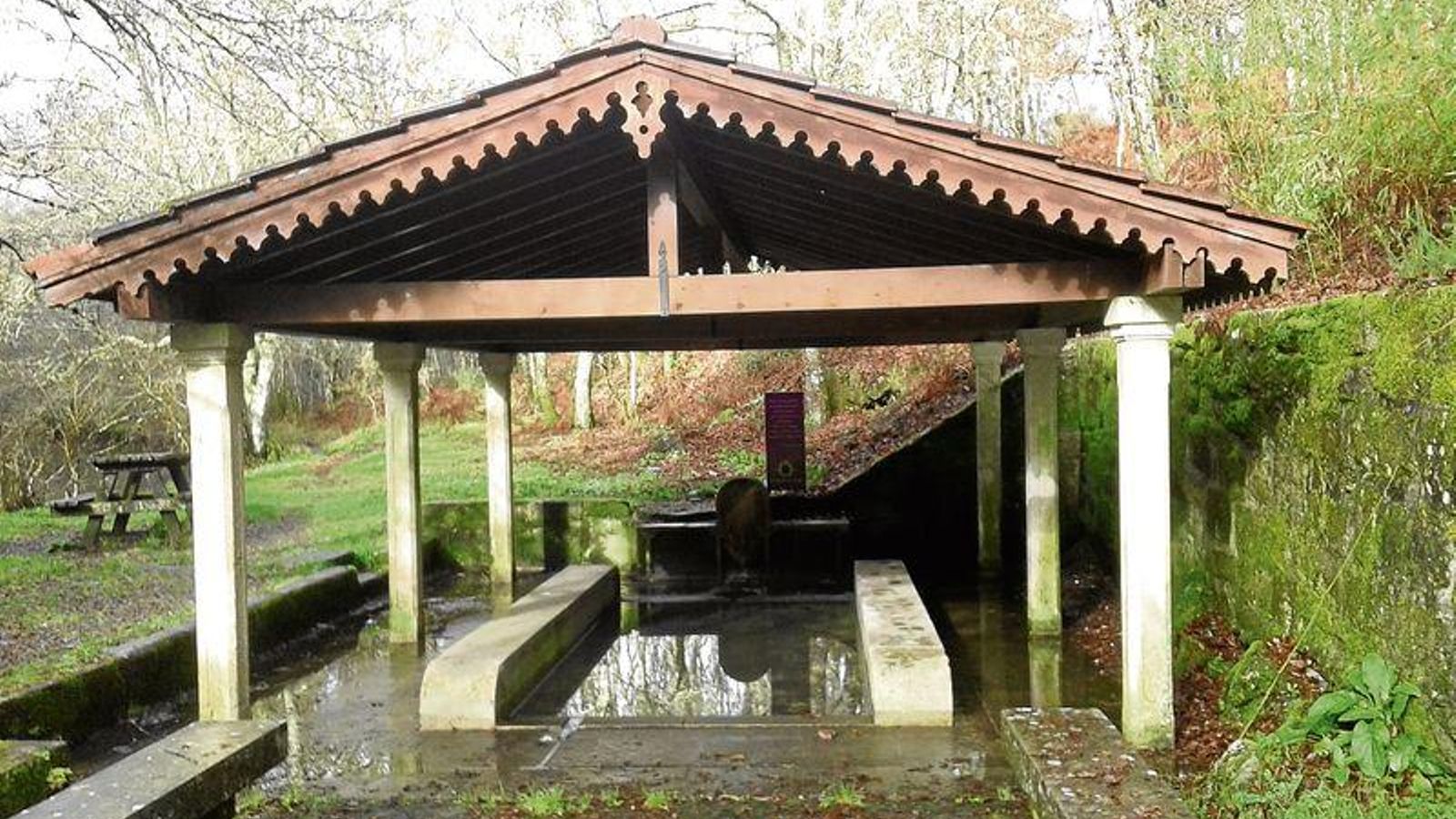 Manantial público termal del Bañiño de Arcos.