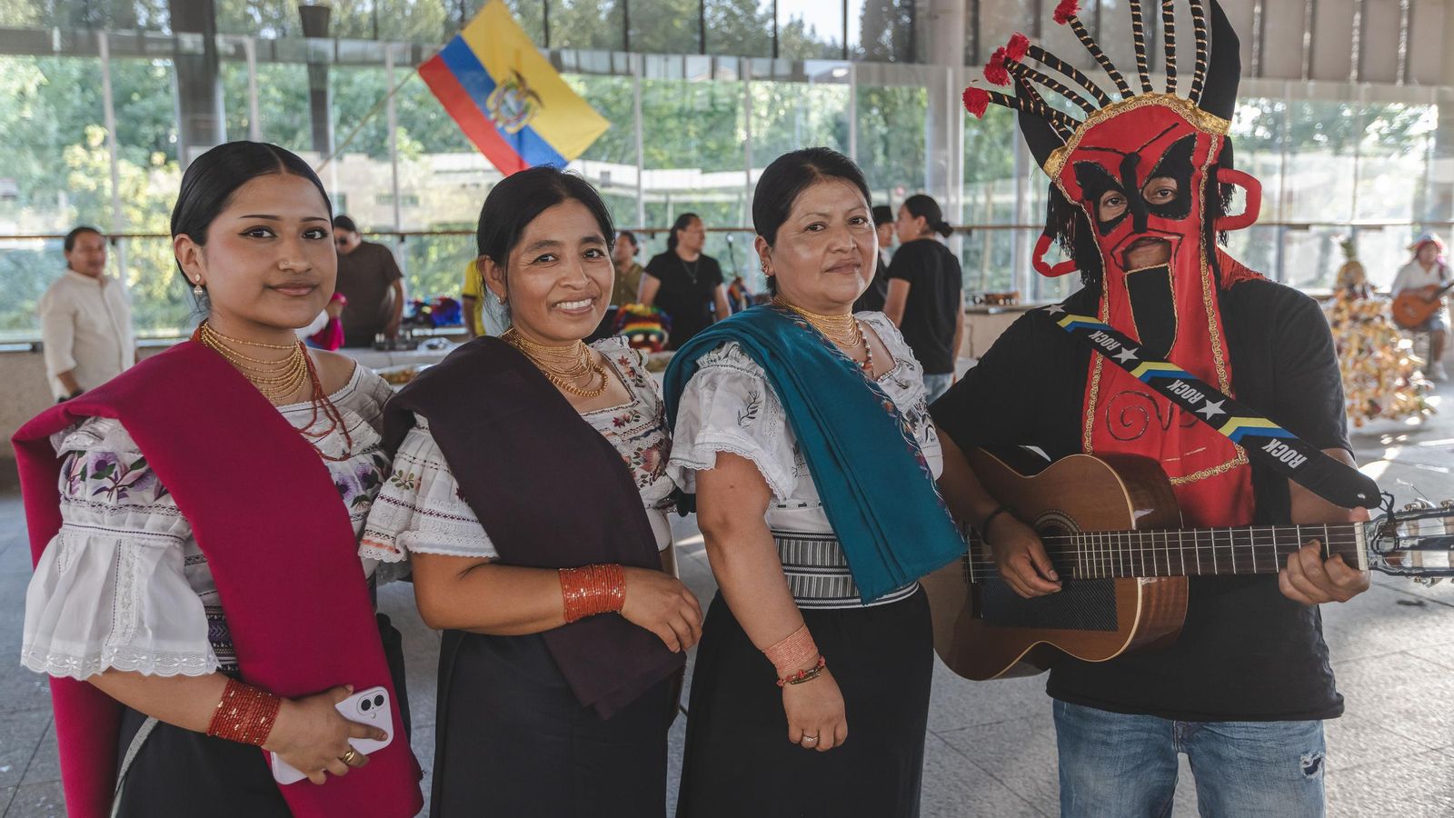 La música y el baile tradicional no pudieron faltar en el encuentro.