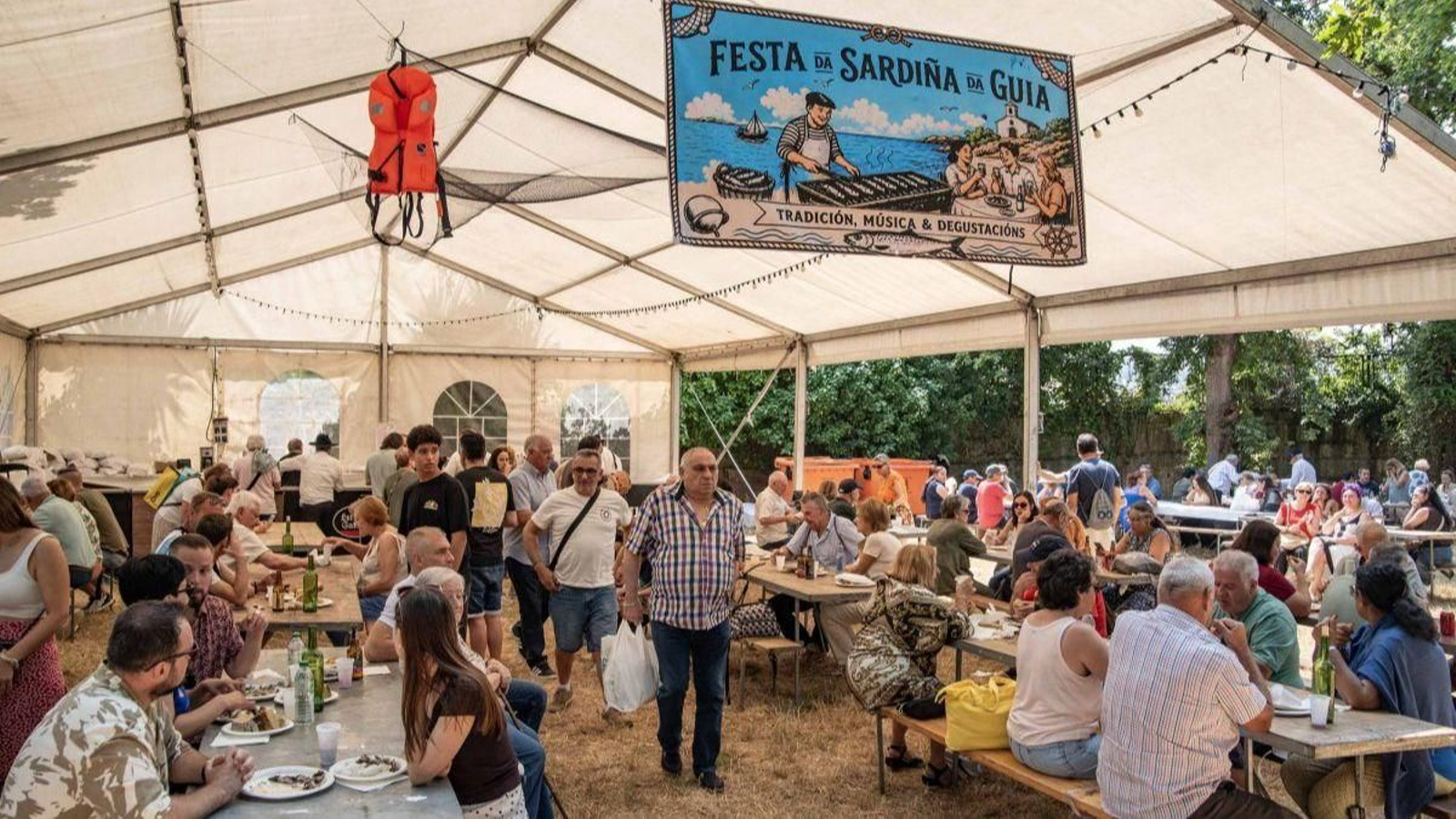 Teis homenajea a la humilde sardina