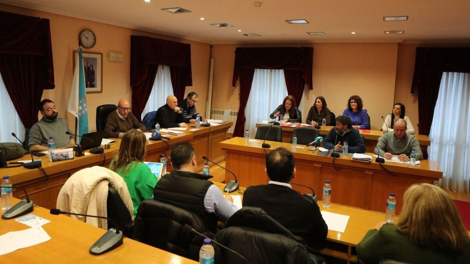 Uno de los plenos municipales celebrados en Barbadás.