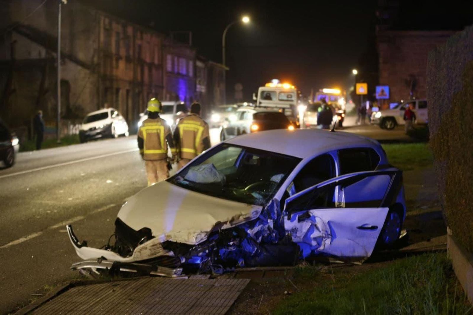 Uno de los vehículos accidentados