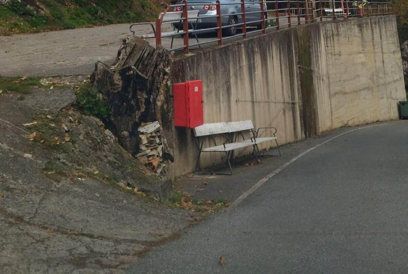 Armario con manguera contra incendios de Soulecín.