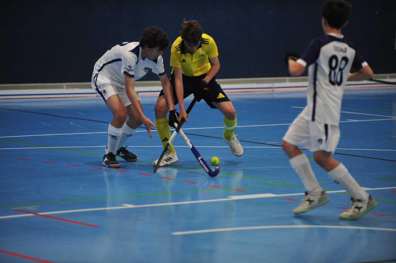 Galería | El hockey sala ourensano infantil brilla en casa
