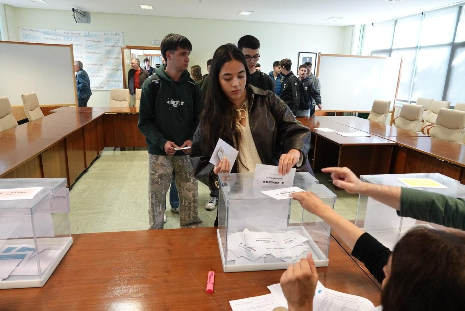 Galería | La Universidad de Vigo vota a su nuevo rector
