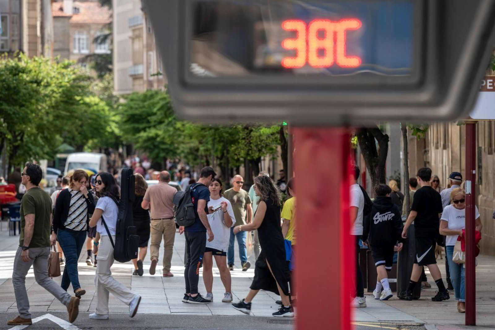 Los termómetros de la calle se dispararon en la ciudad.
FOTO: ÓSCAR PINAL
