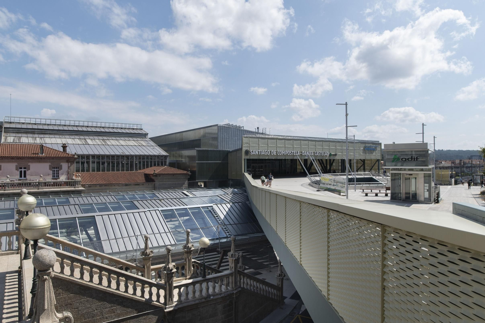 Galería | La estación intermodal de Santiago culmina con una moderna galería para los viajeros, en fotos