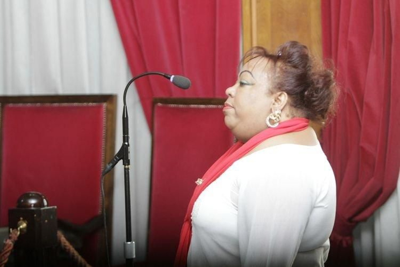 Imagen de la acusada, en la sesión de ayer en la Audiencia. (MIGUEL ÁNGEL)