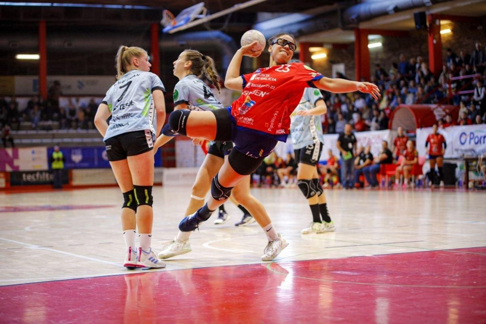 El Porriño juega hoy en el Municipal ante el Rocasa.