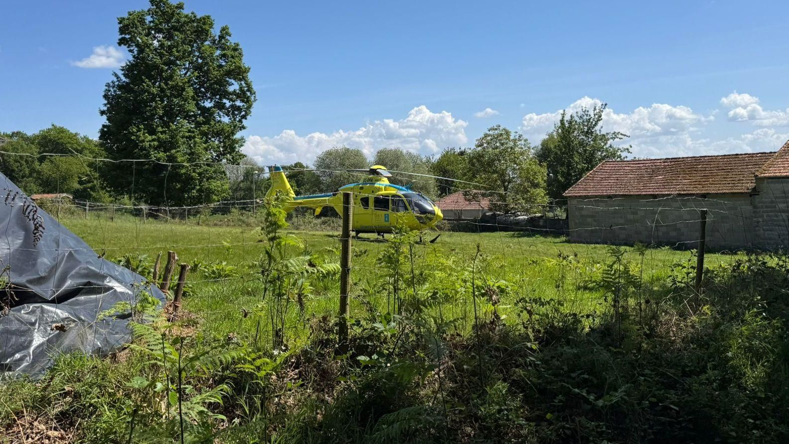 El helicóptero en Rairiz de Veiga
