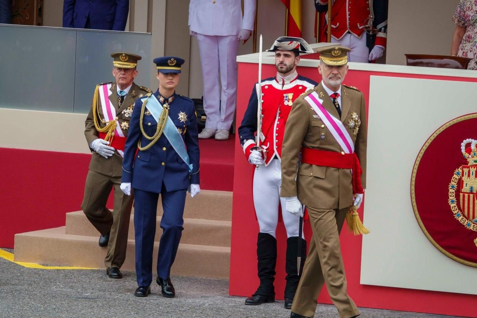 Galería | Las mejores imágenes del histórico Día de las Fuerzas Armadas en Vigo