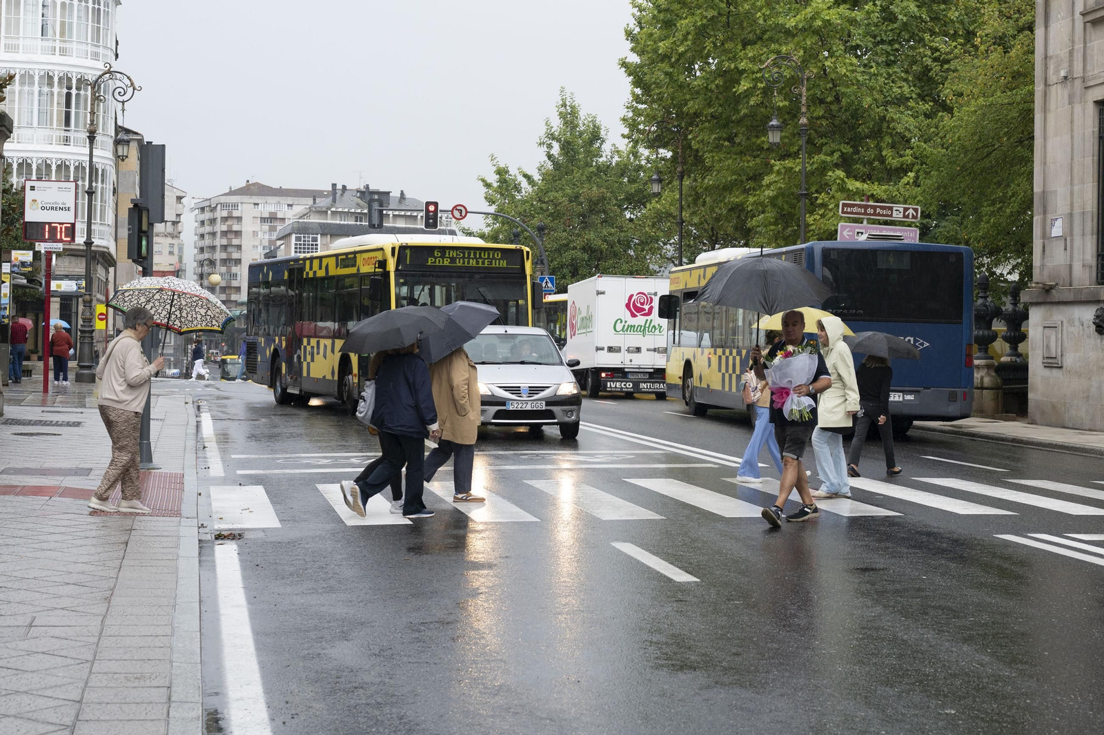 Galería | Otra tarde de agosto pasada por agua en Ourense