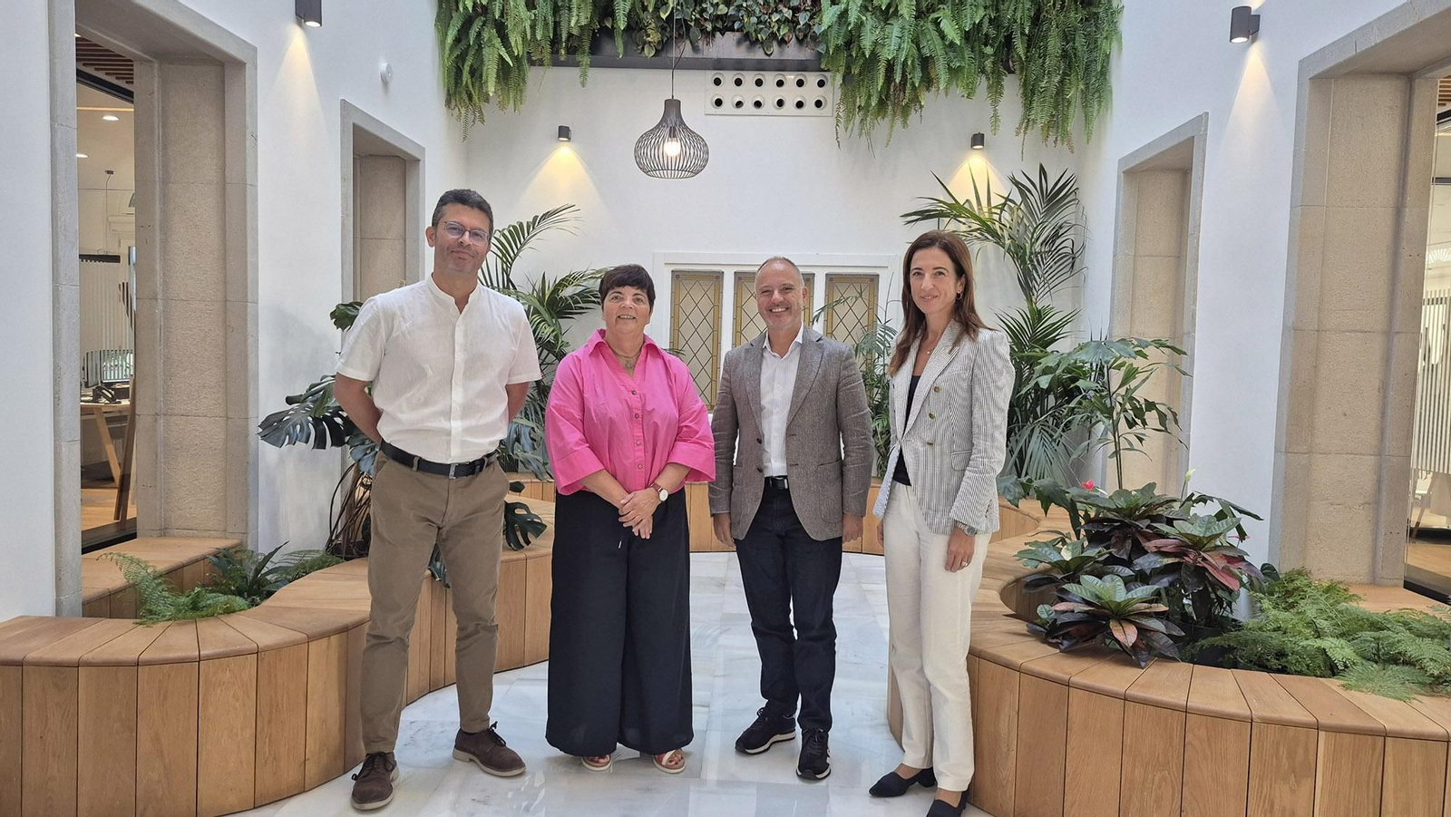 Henrique Vázquez, Carmen García Mateo, David Regades e Inés González.