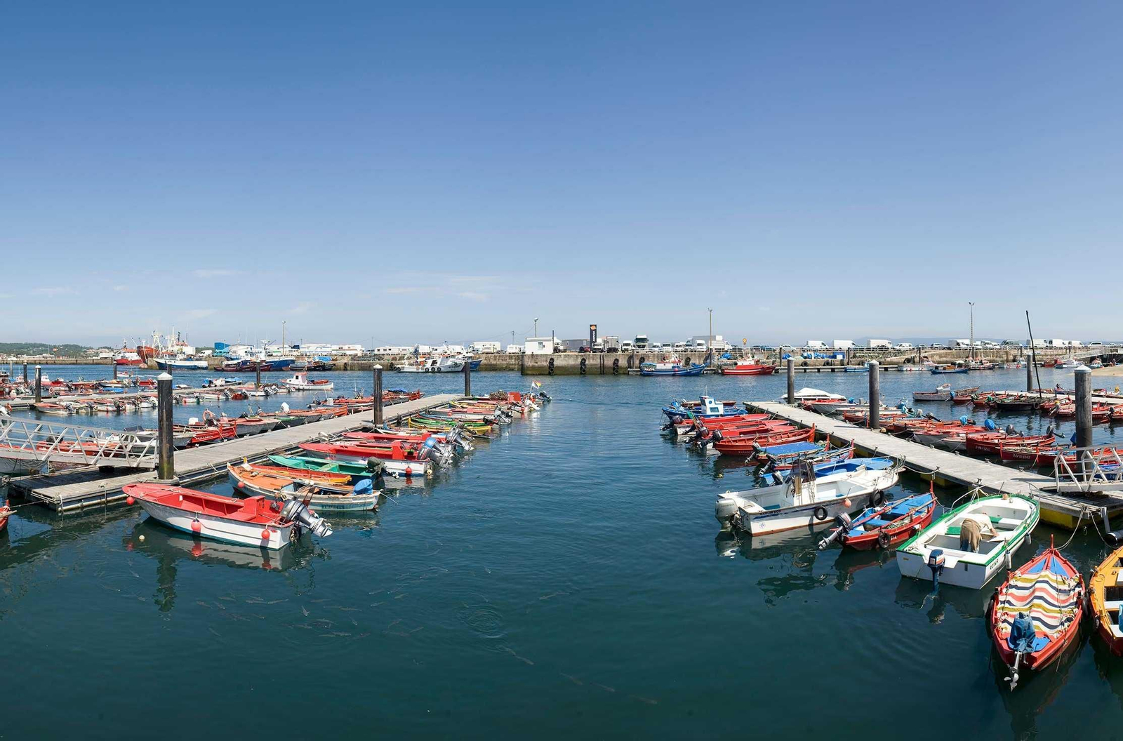 Puerto pesquero de Ribeira.