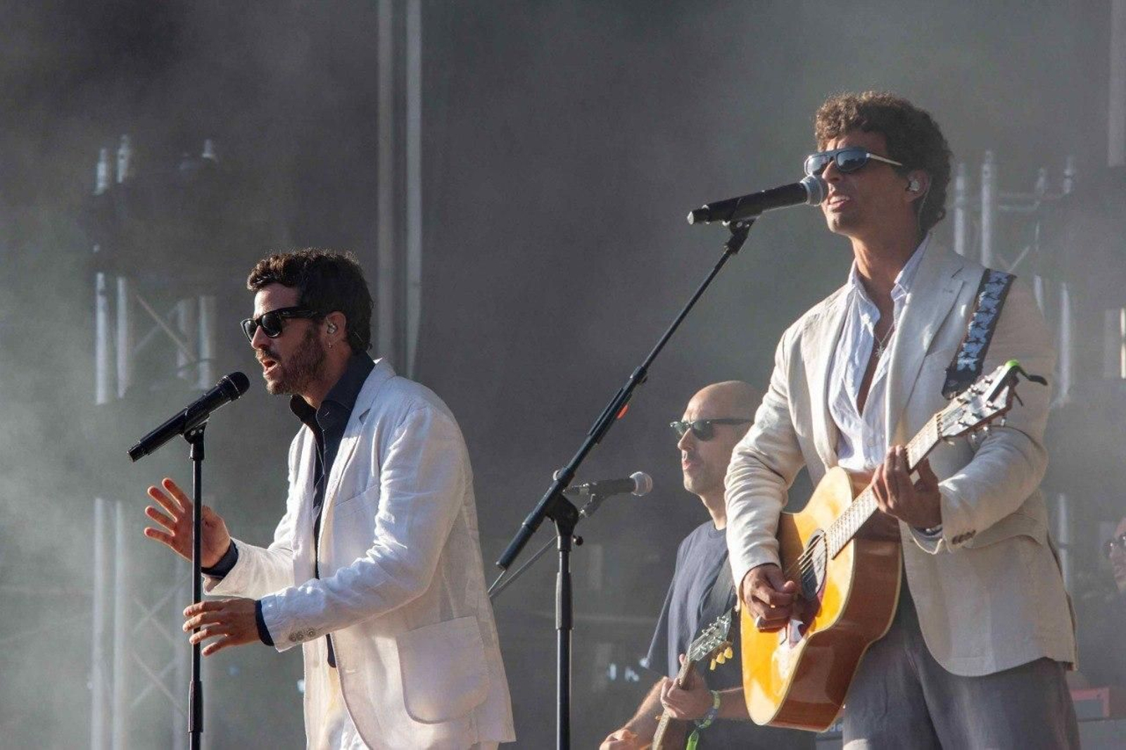 Un momento del concierto de Taburete.