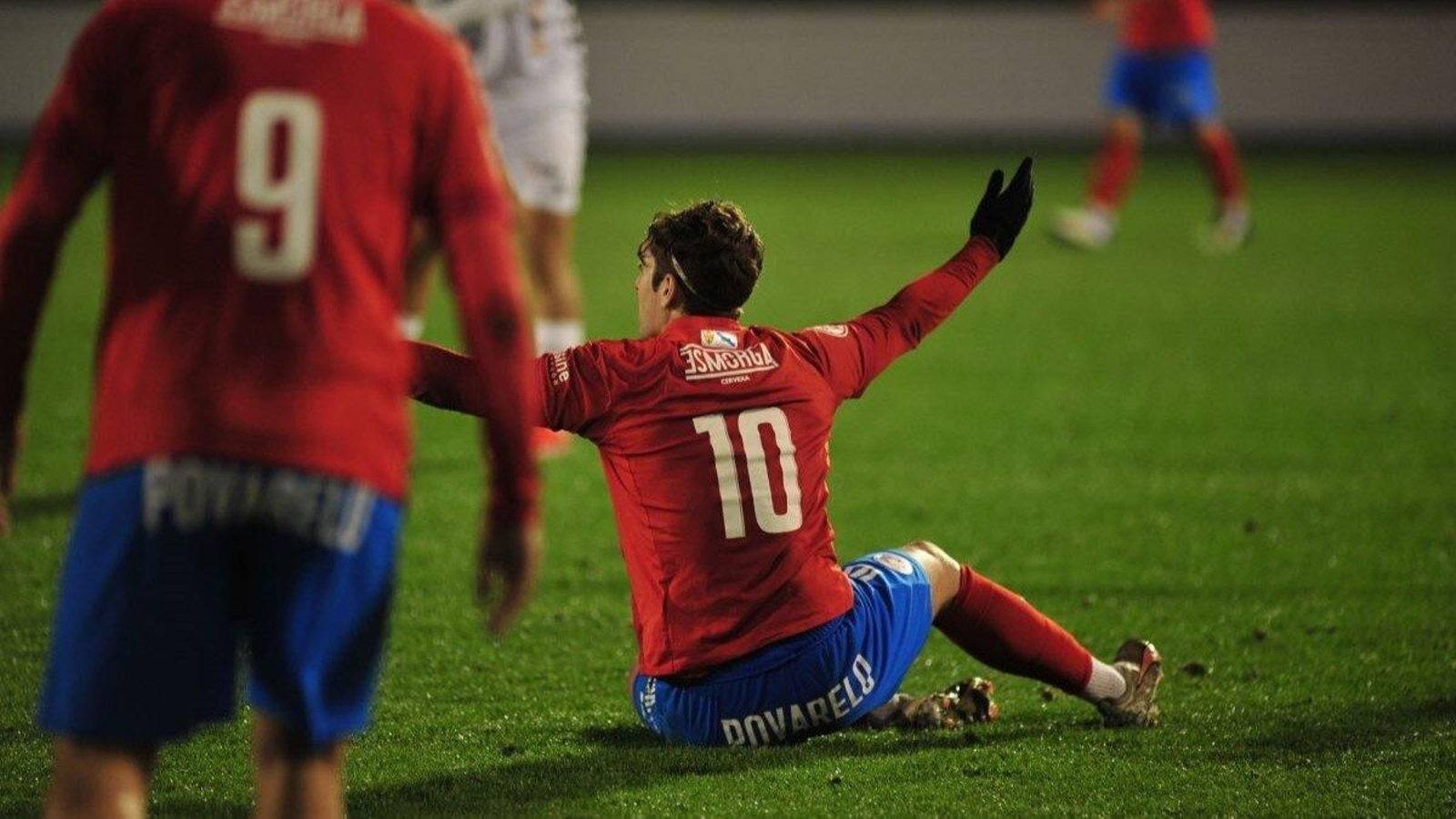 Luismi fue clave en ataque estando generando casi todas las ocasiones del conjunto rojillo Foto: José Paz.