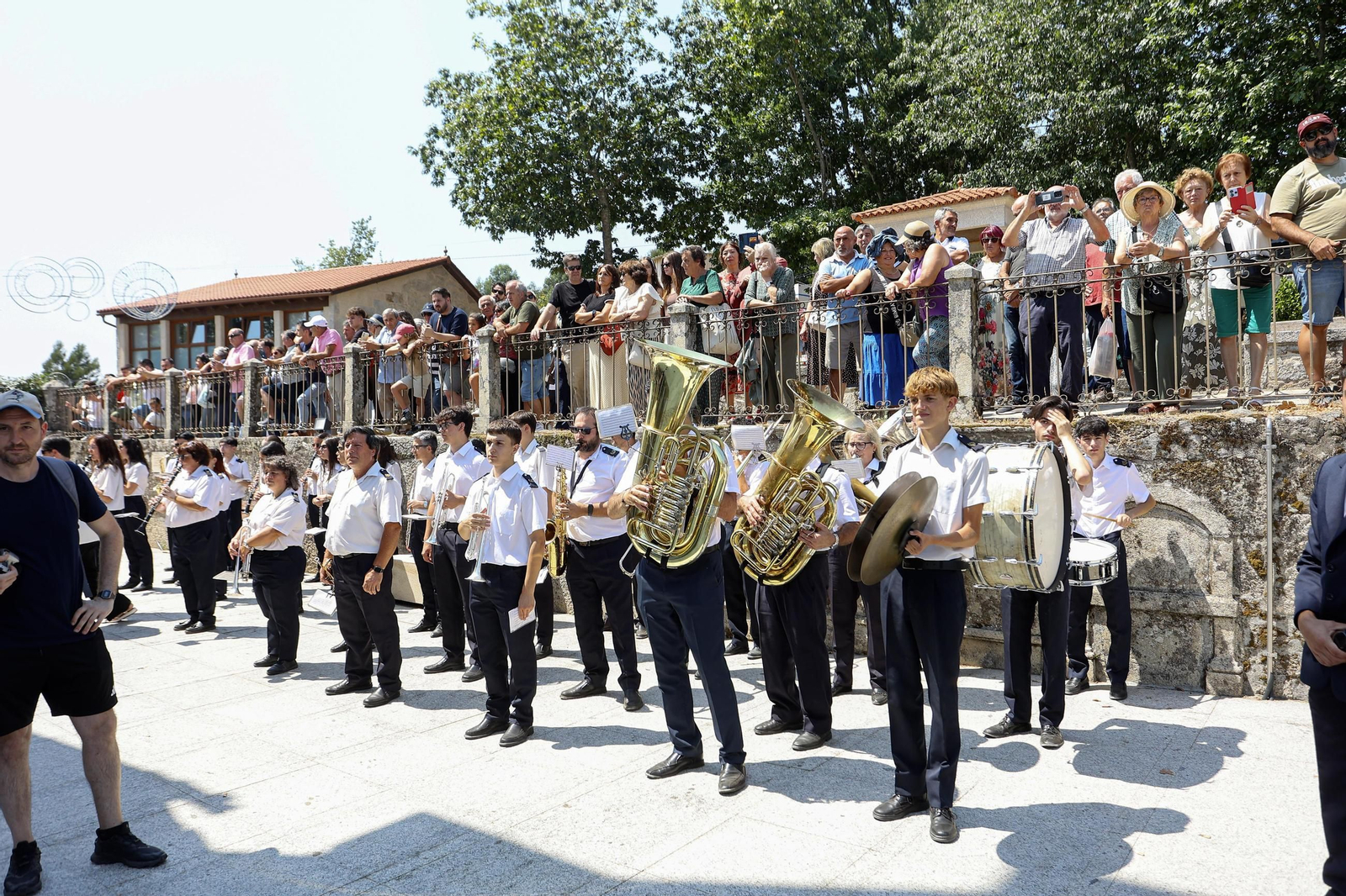 Galería | Ribarteme procesiona a Santa Marta sin "caixóns"