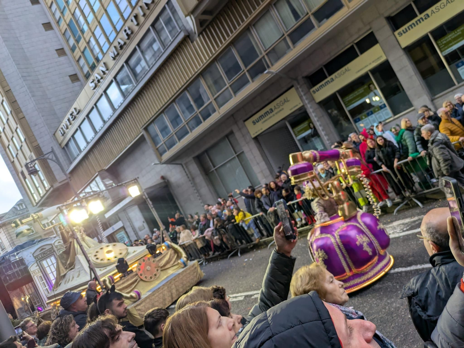 Comparsa Estrellas da noite desde Tomiño.