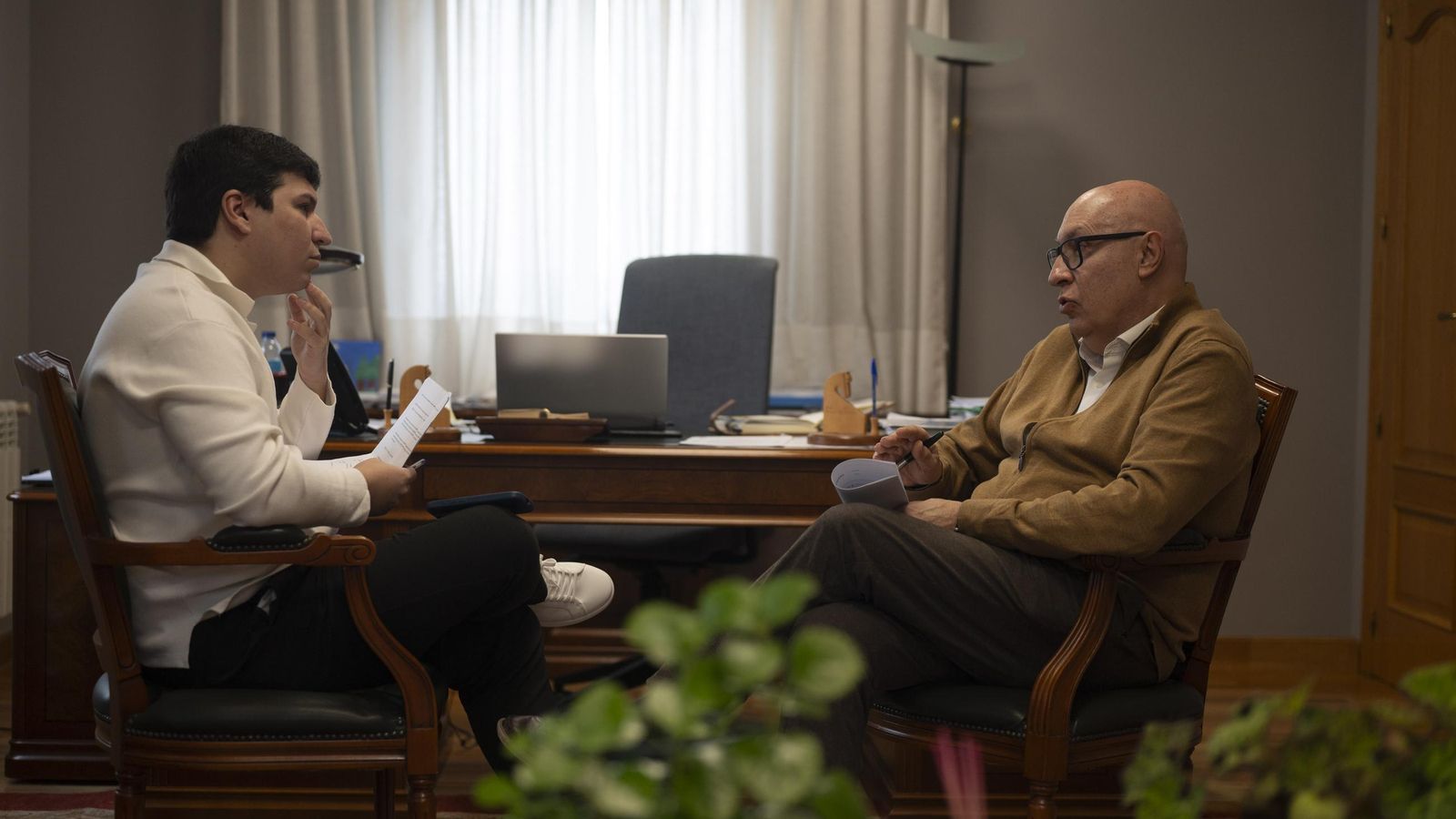 Momento da entrevista co alcalde de Barbadás.