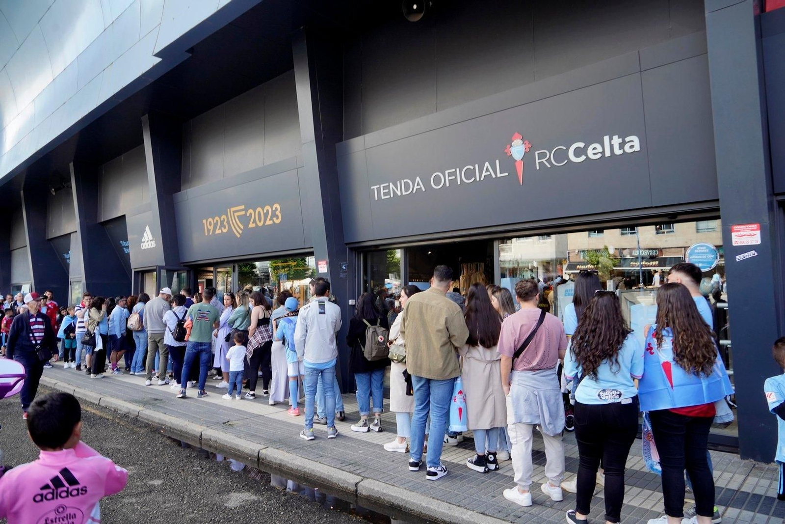 Fiesta para despedir la temporada del centenario del Celta.